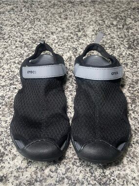 CROCS Swiftwater Mesh Wave Women's Water-Friendly Sport Sandals Black Size 7